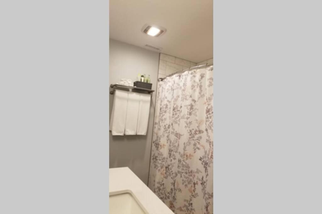 Lakehouse Has Spectacular View Plus Easy Access! روجرز المظهر الخارجي الصورة